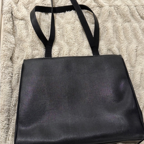 Salvatore Ferragamo Vara Bow Tote Bag - Black Textured Leather - EUC - Picture 5 of 8